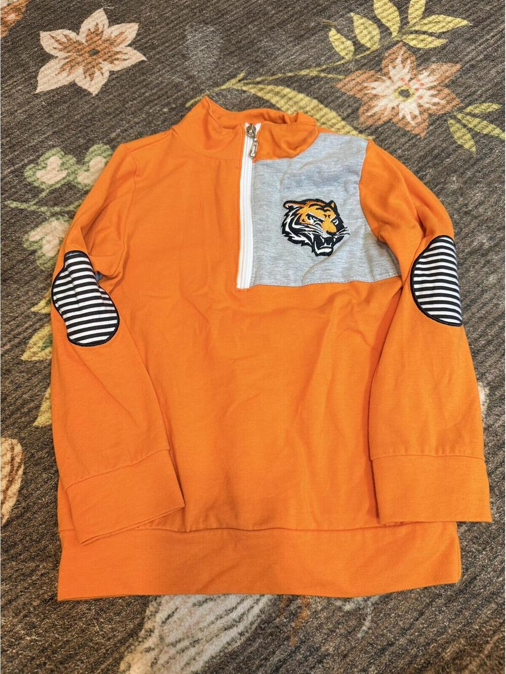 Boys Bengals Quarter Zip Pullover Size 5/6 Orange Football Sweatshirt